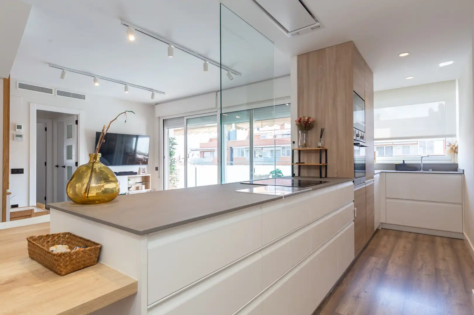 Duplex with terrace for sale in JOSEP MARIA JUJOL