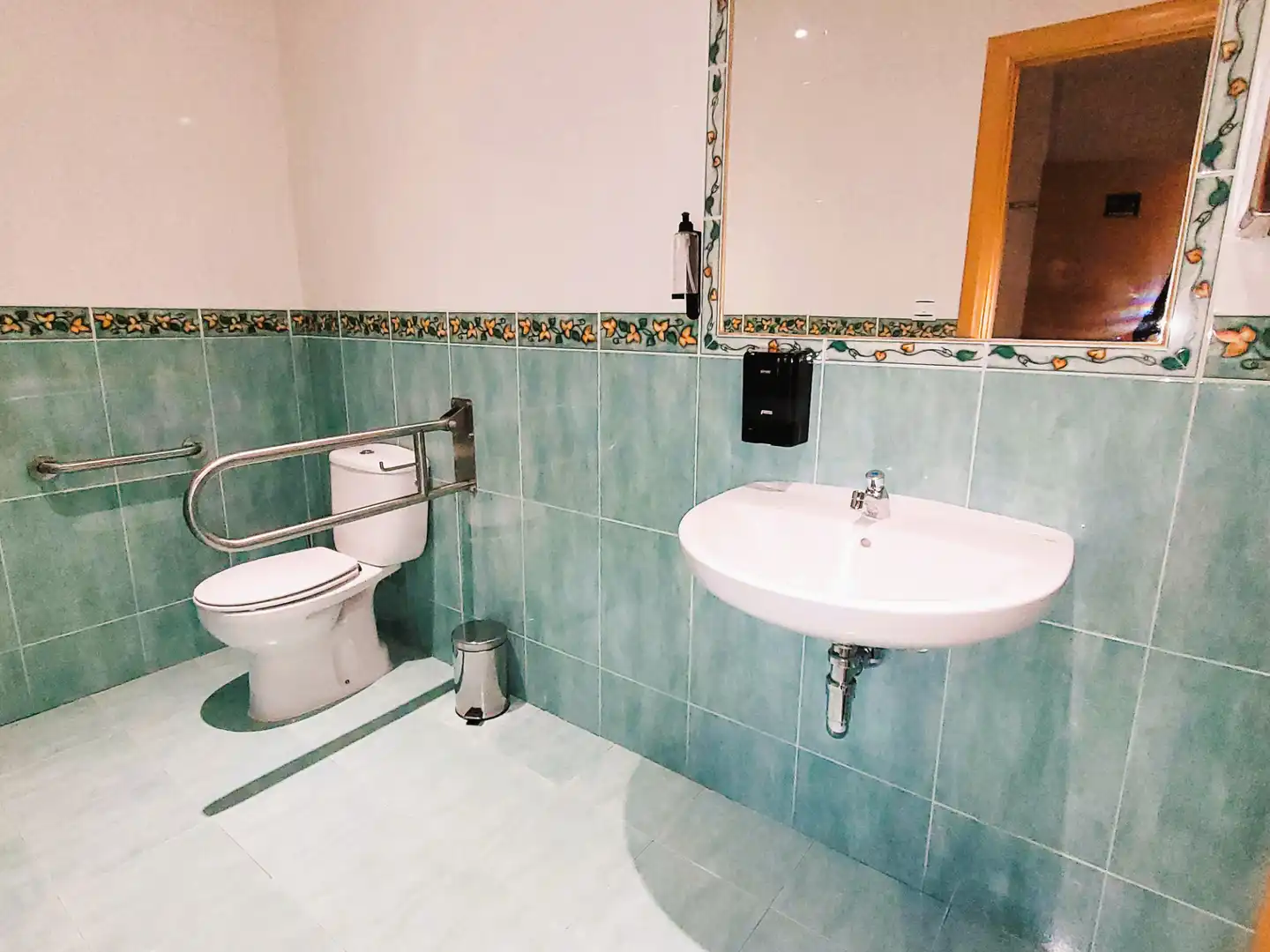 Bany de Local en venda en Medina del Campo amb Aire condicionat i Moblat