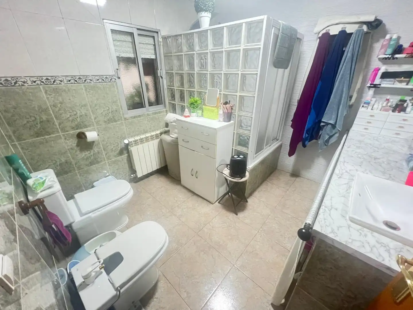 Bany de Casa o xalet en venda en Puertollano amb Aire condicionat, Calefacció i Jardí privat
