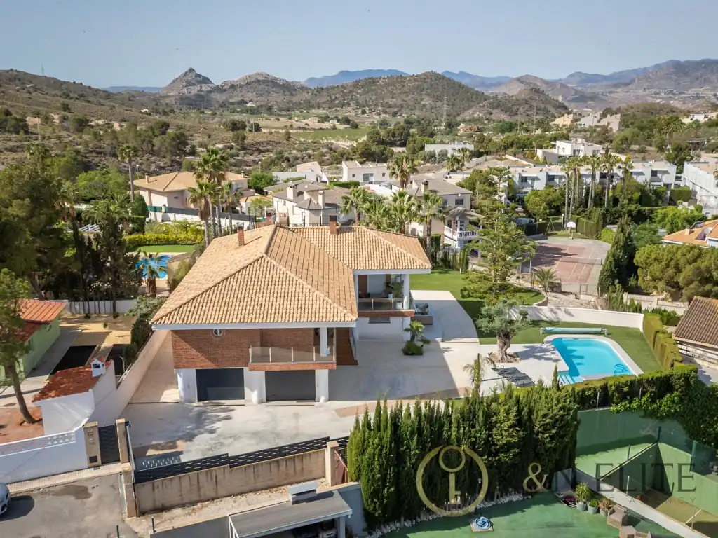 Vista exterior de Casa o chalet en venta en Petrer con Aire acondicionado, Jardín privado y Piscina
