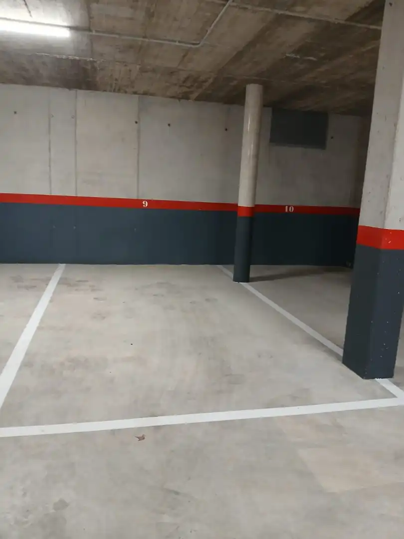 Einzelparkplatz mit Aufzug zum Verkauf in Carrer Ramon i Cajal 14