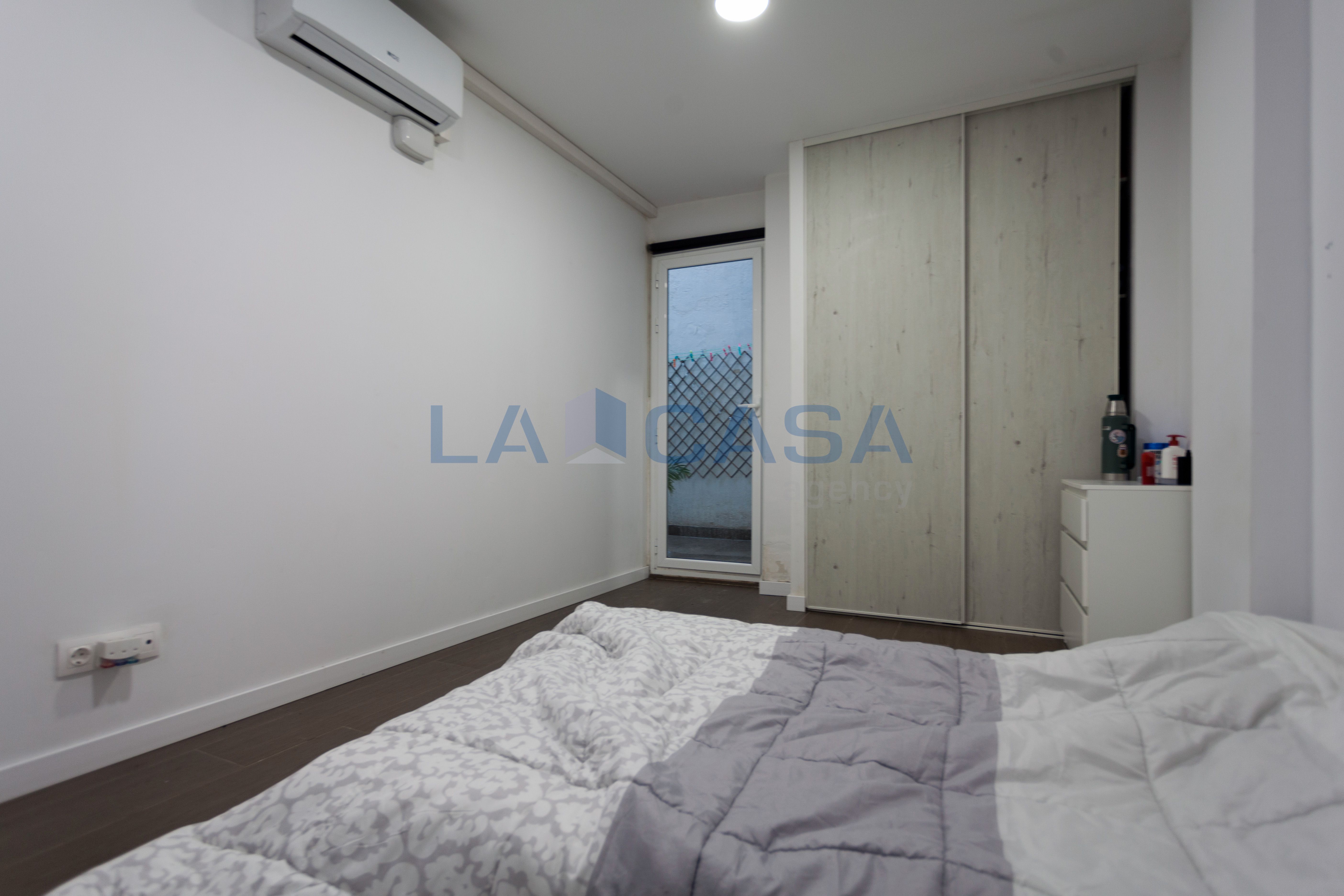 Habitación de Planta baja en venta en L'Hospitalet de Llobregat con Terraza