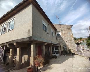 Vista exterior de Casa o xalet en venda en Paderne de Allariz amb Calefacció, Jardí privat i Terrassa