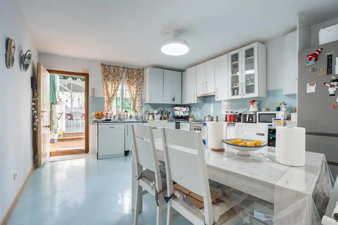 Semi-detached house for sale in Fuencarral - El Pardo, imagen 8