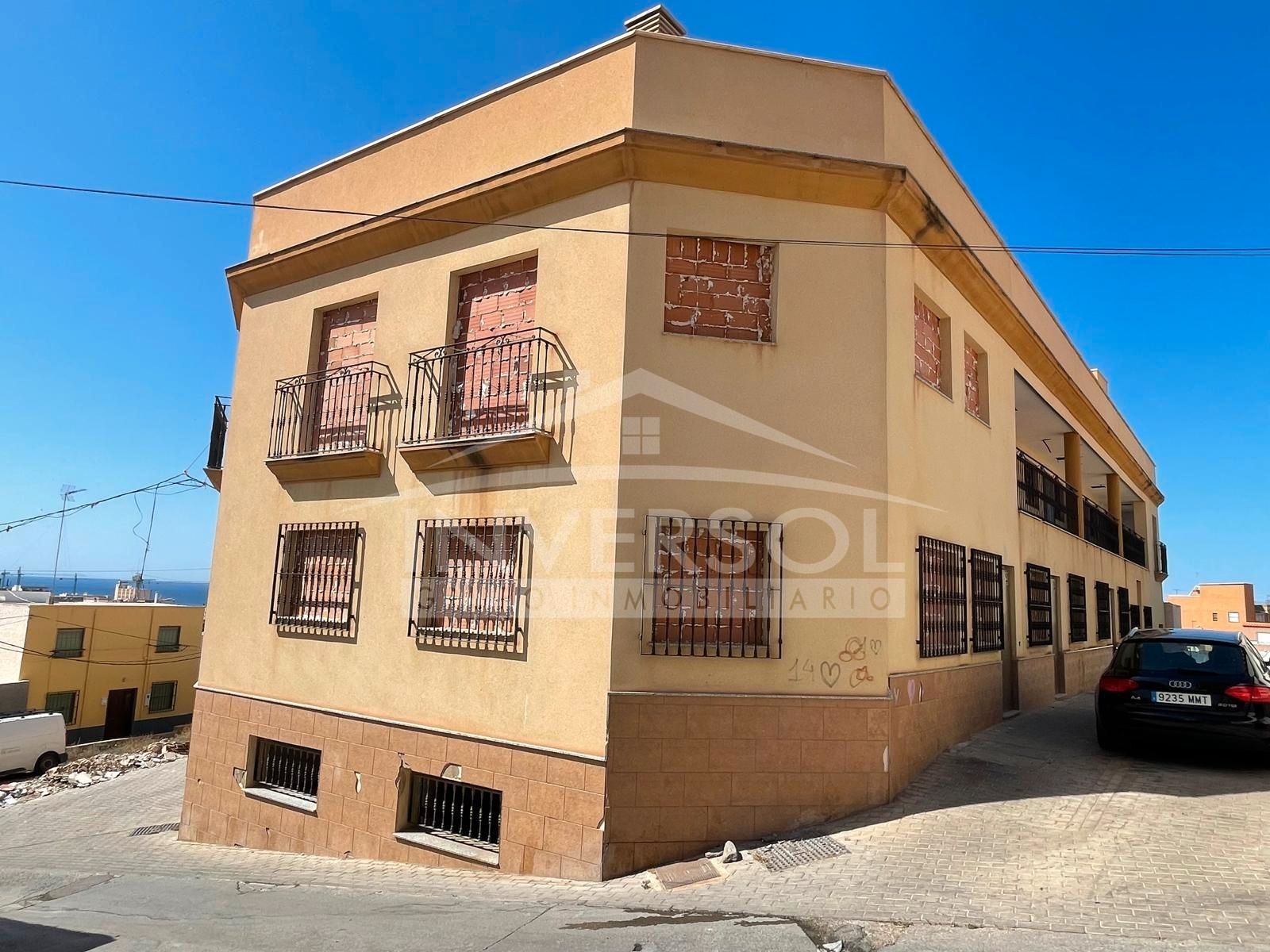 Vista exterior de Pis en venda en Adra