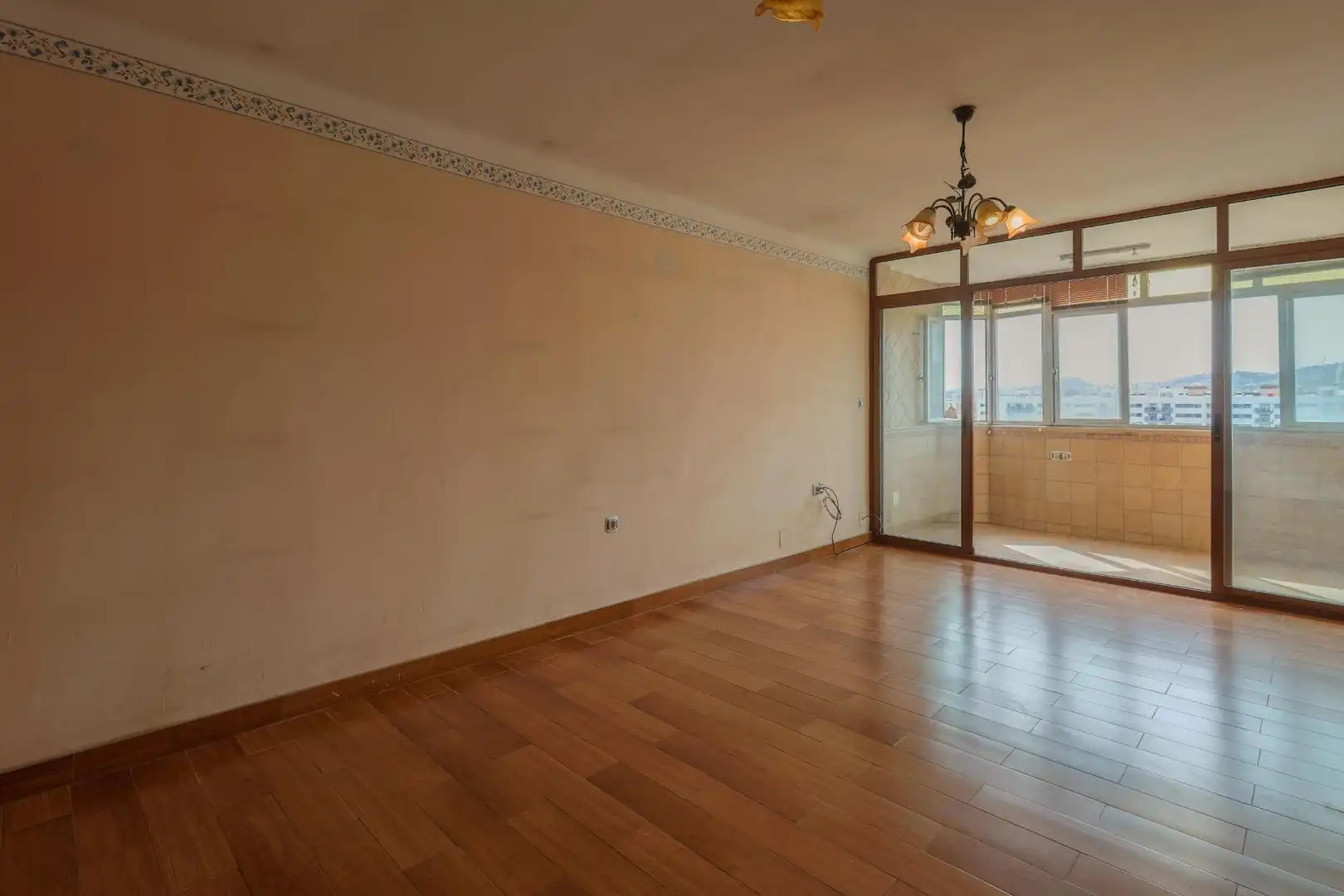 Sala de estar de Piso en venta en Málaga con Aire acondicionado, Parquet y Alarma