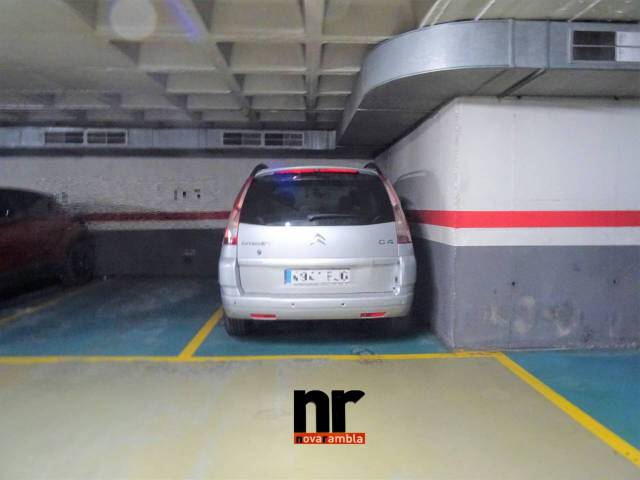 Garaje en Venta en Singuerlín