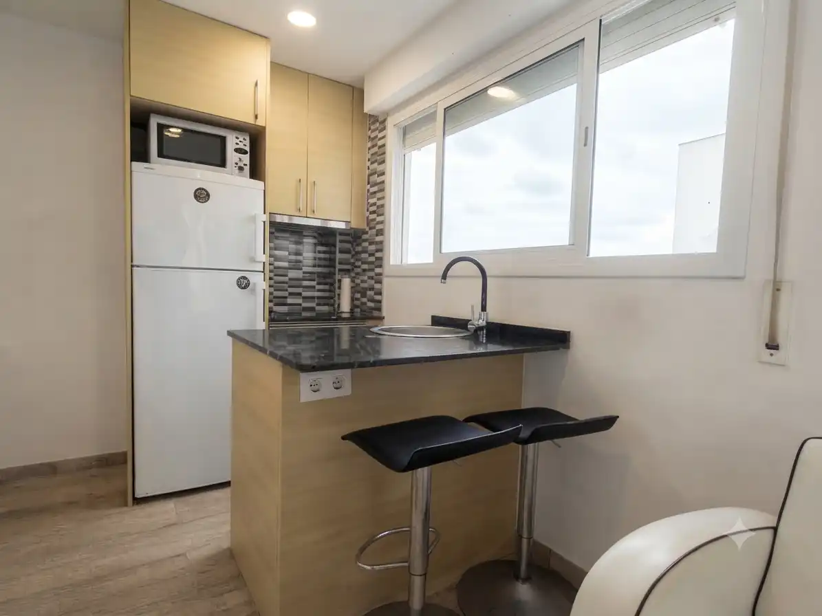 Appartamento con terrazza in affitto a Avinguda Maresme