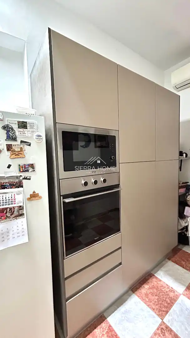 Flat for sale in Calle María Arteaga, imagen 4