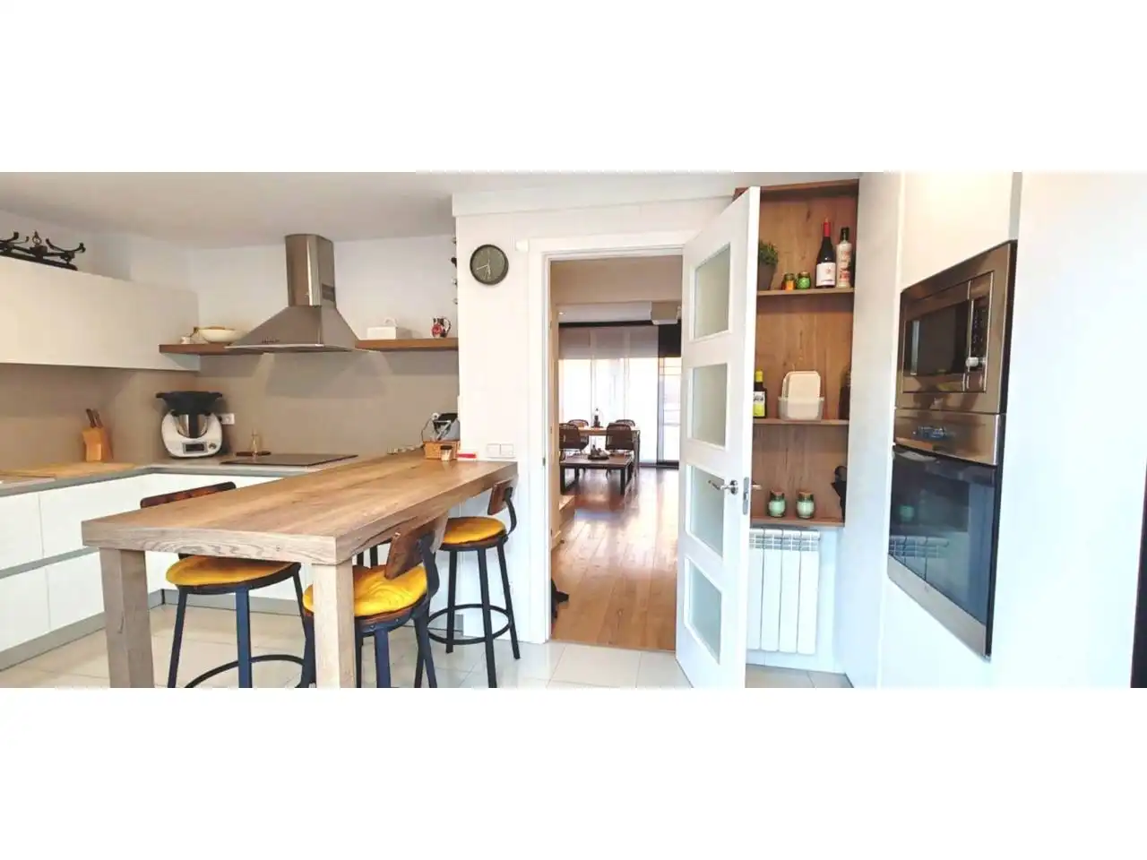 Cocina de Casa o chalet en venta en Sarrià de Ter con Aire acondicionado, Calefacción y Jardín privado
