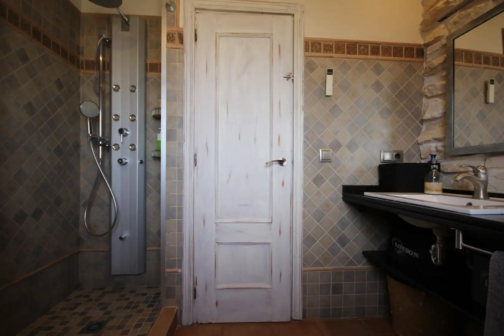 Baño de Casa o chalet en venta en La Nucia con Aire acondicionado, Calefacción y Jardín privado