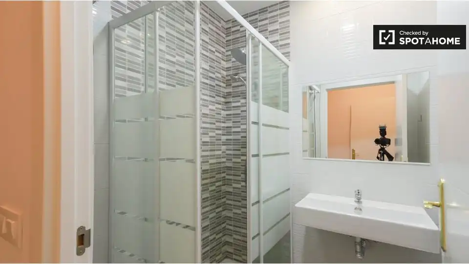 Flat with terrace to rent in Ciutat Vella, imagen 17