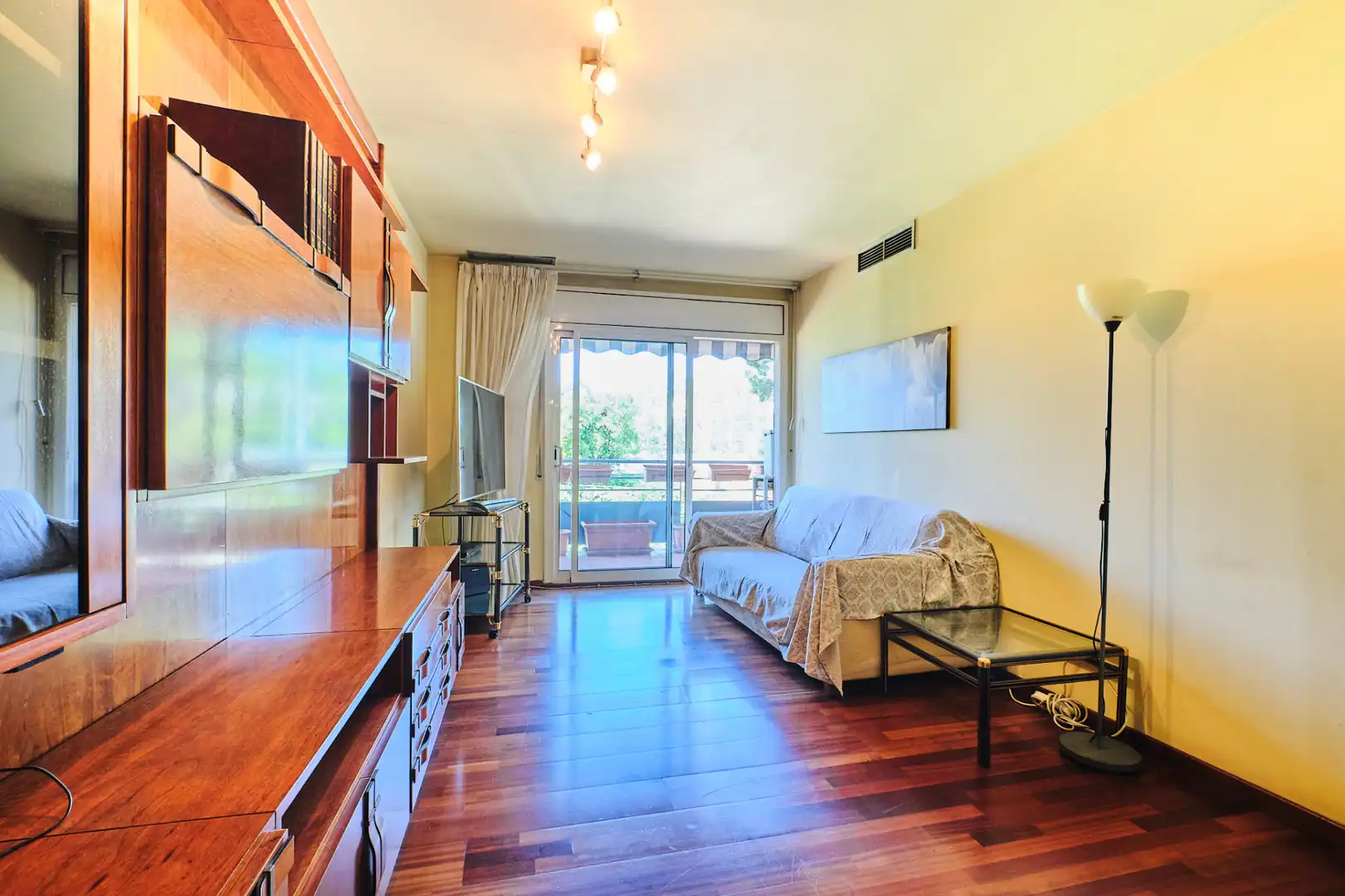 Sala de estar de Piso en venta en Barcelona con Aire acondicionado, Calefacción y Balcón