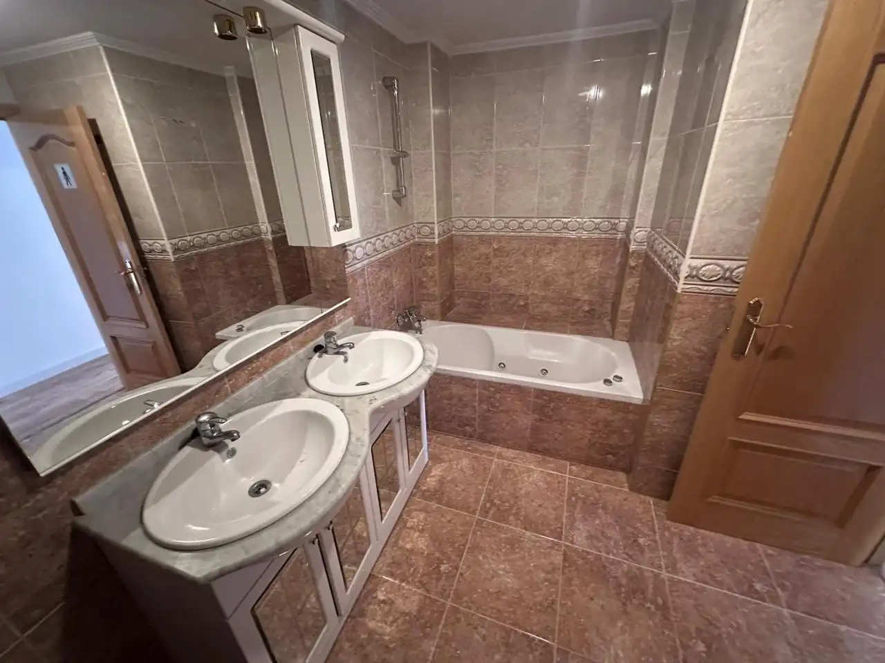 Baño de Piso en venta en Castellón de la Plana / Castelló de la Plana con Calefacción
