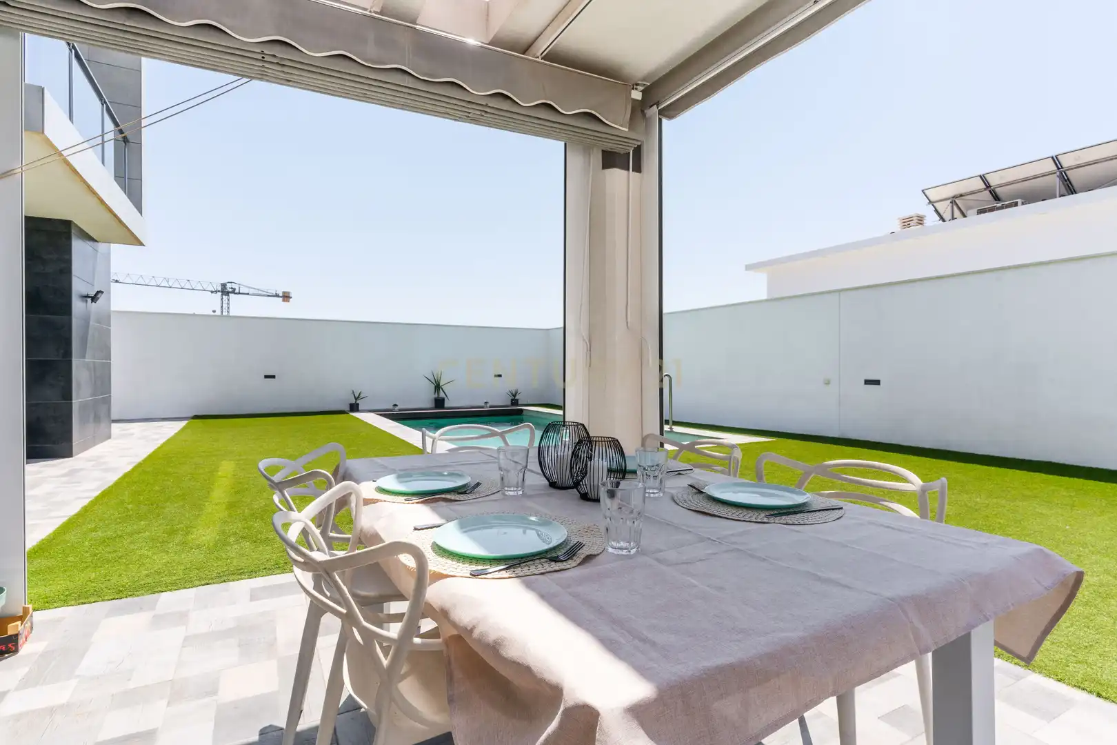 Terrassa de Casa o xalet en venda en El Ejido amb Aire condicionat, Jardí privat i Traster
