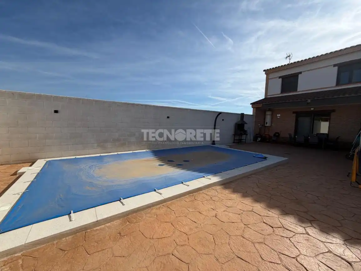Swimming pool of Detached homes for sale in Alcaudete de la Jara  with Air Conditioner, Private garden and Swimming Pool
