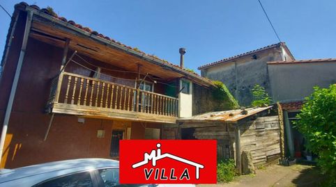 Casa en venta en Ahedo, 3 dormitorios.