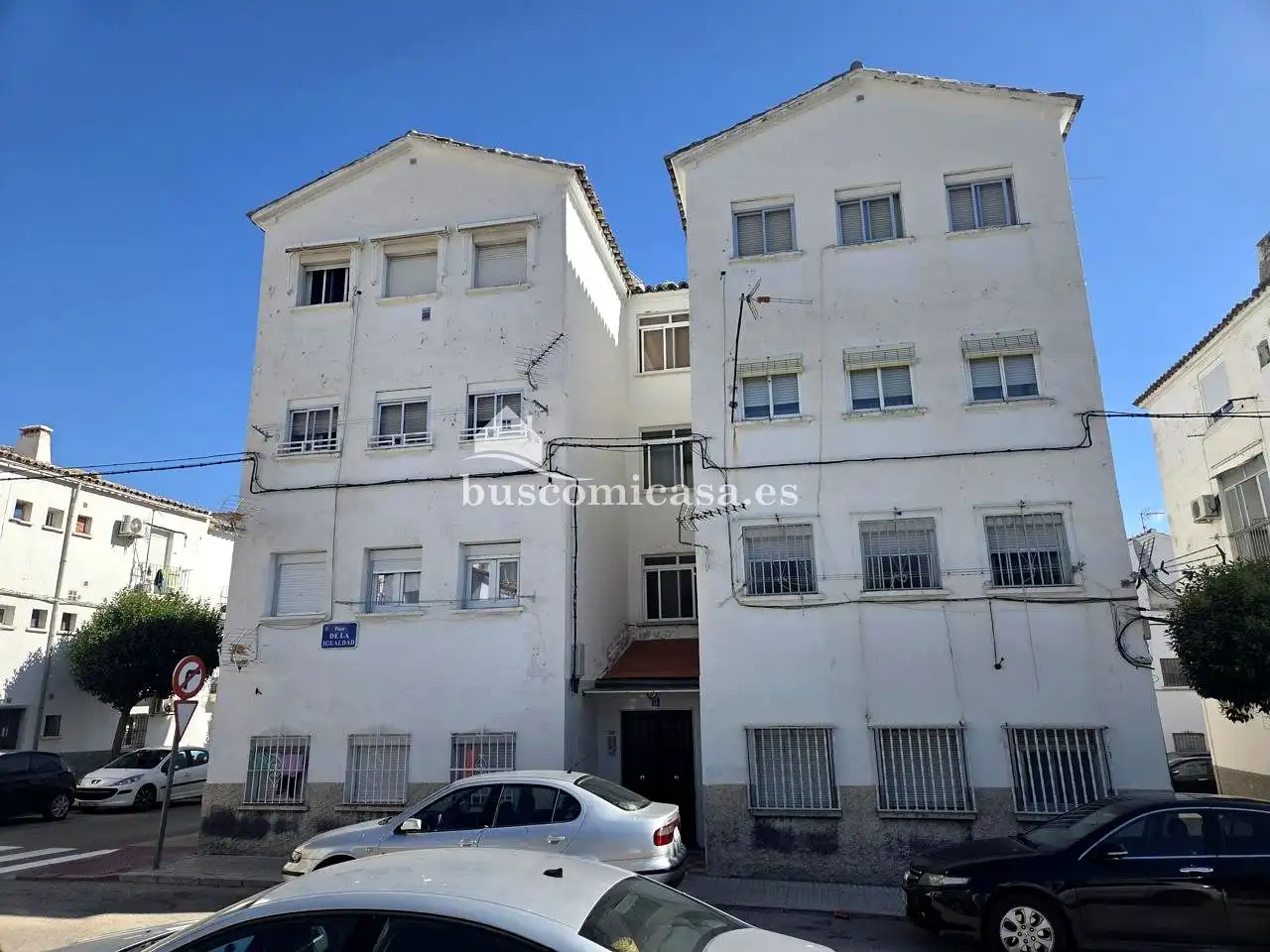 Vista exterior de Pis en venda en Jaén amb Balcó