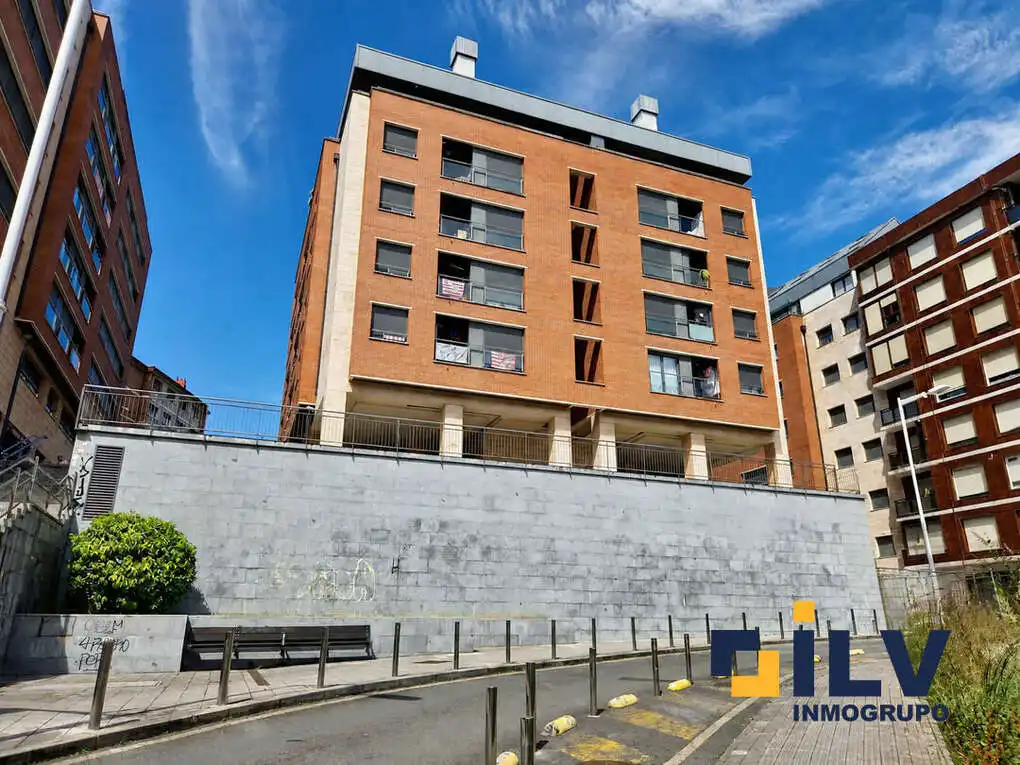 Vista exterior de Piso en venta en Santurtzi  con Calefacción y Terraza