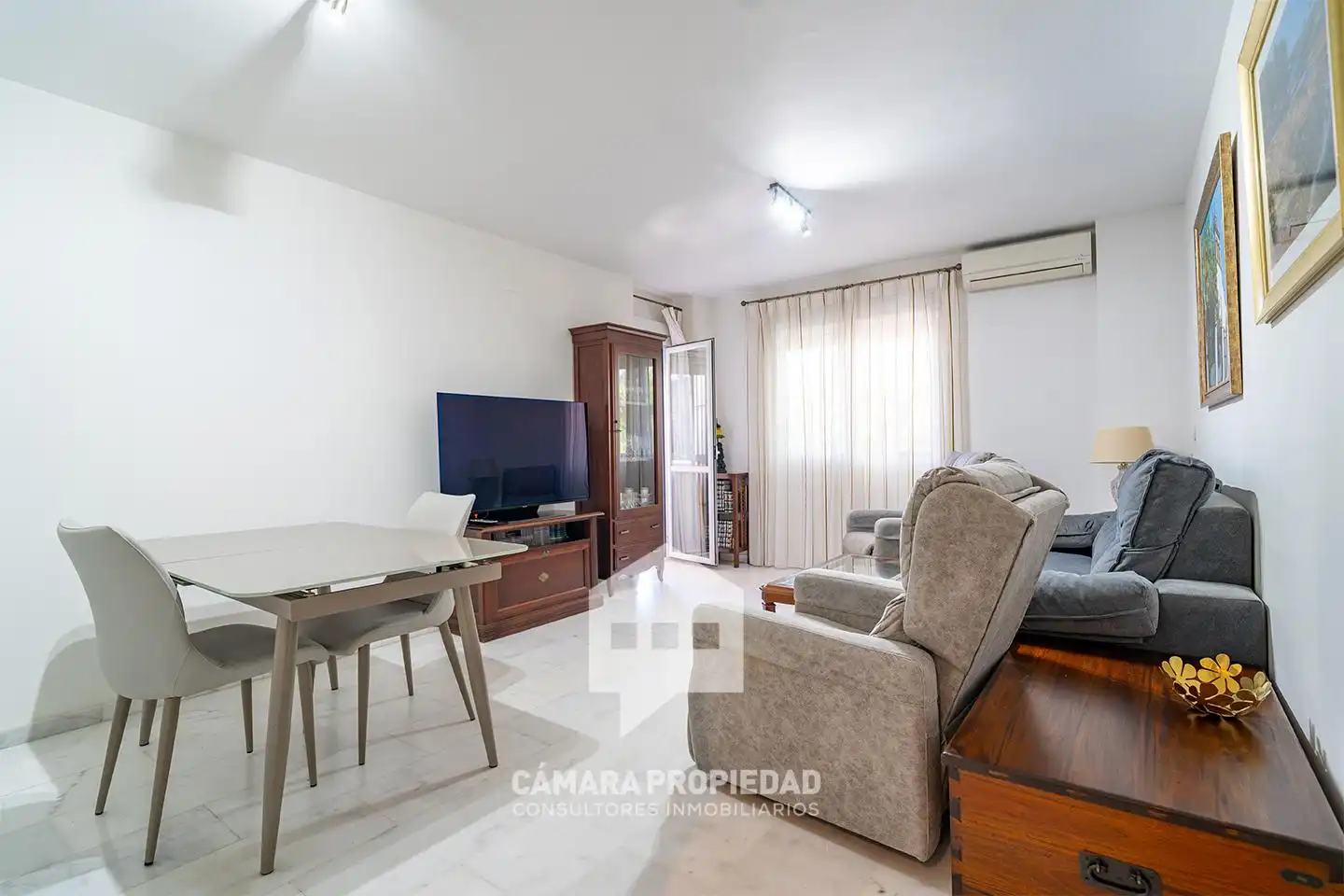 Sala de estar de Piso en venta en Huelva con Aire acondicionado y Terraza