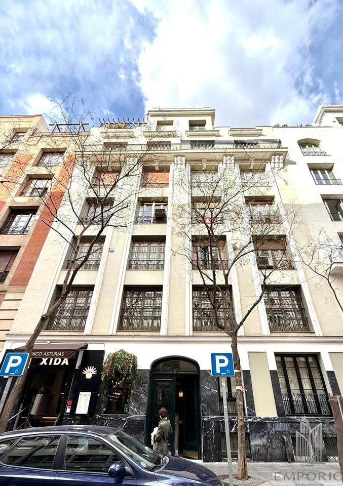 Flat for sale in De López De Hoyos, Castellana, Barrio de Salamanca,  Madrid Capital