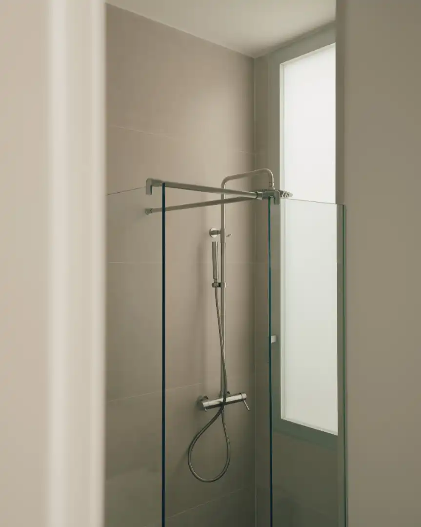 Baño de Piso para compartir en Valencia con Aire acondicionado, Calefacción y Terraza