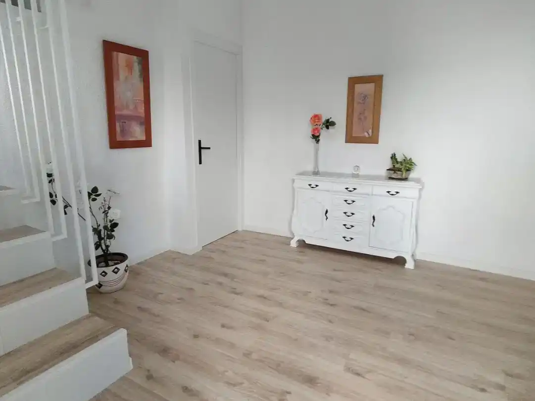 Sala d'estar de Casa o xalet en venda en La Zubia Ciudad