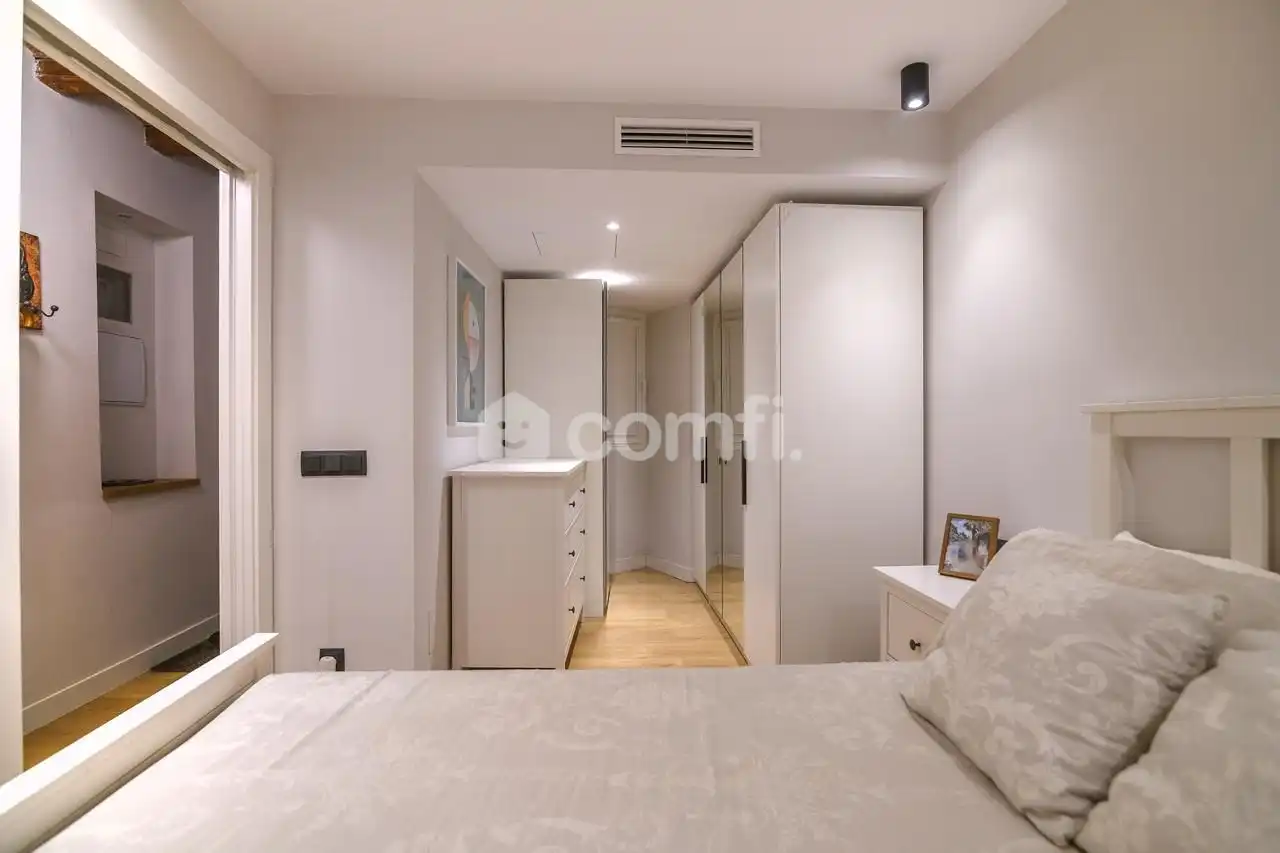 Appartamento con terrazza in vendita a Carrer Portal Nou, imagen 7