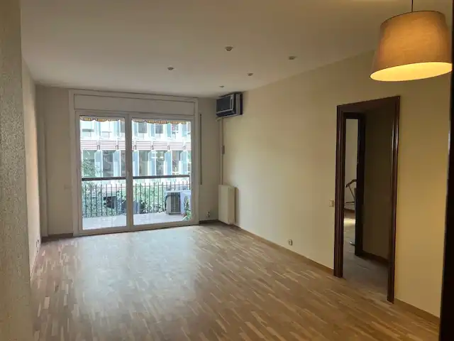 Sala de estar de Piso de alquiler en Barcelona con Aire acondicionado, Calefacción y Parquet