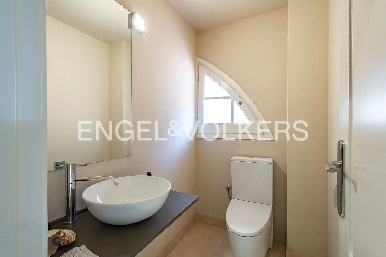 Baño de Casa o chalet de alquiler en Esplugues de Llobregat con Aire acondicionado, Calefacción y Jardín privado