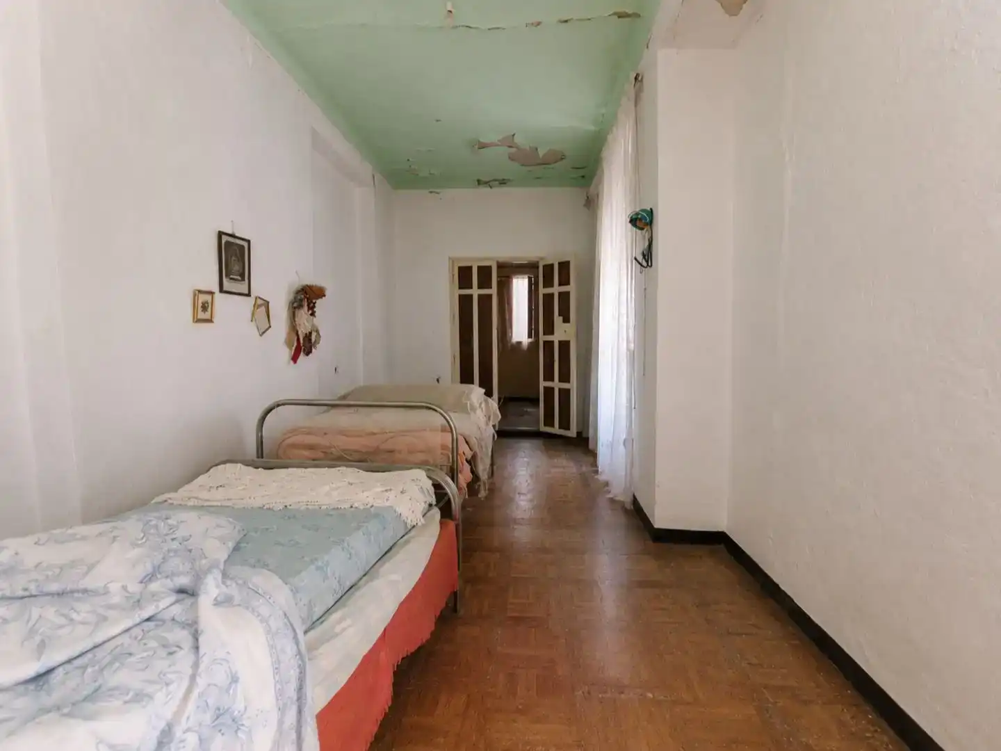 Dormitori de Casa adosada en venda en Benamejí amb Balcó
