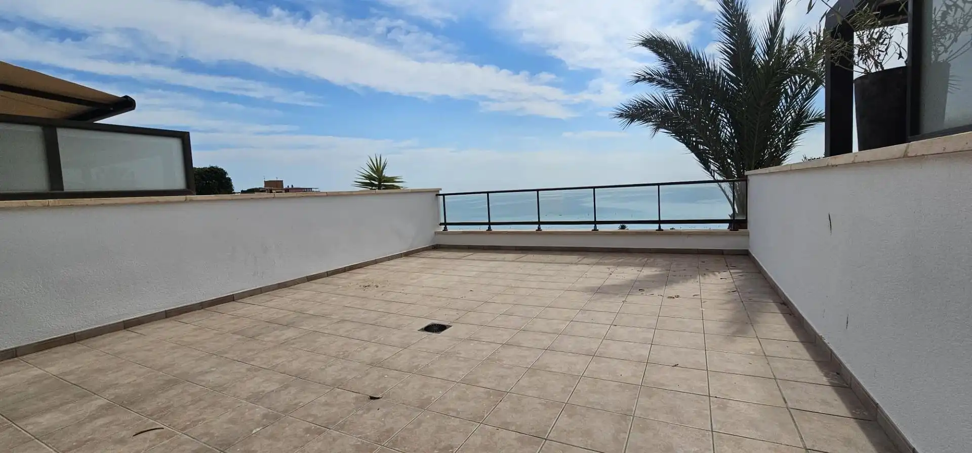 Bungalow con piscina en venta en Los Arenales del Sol