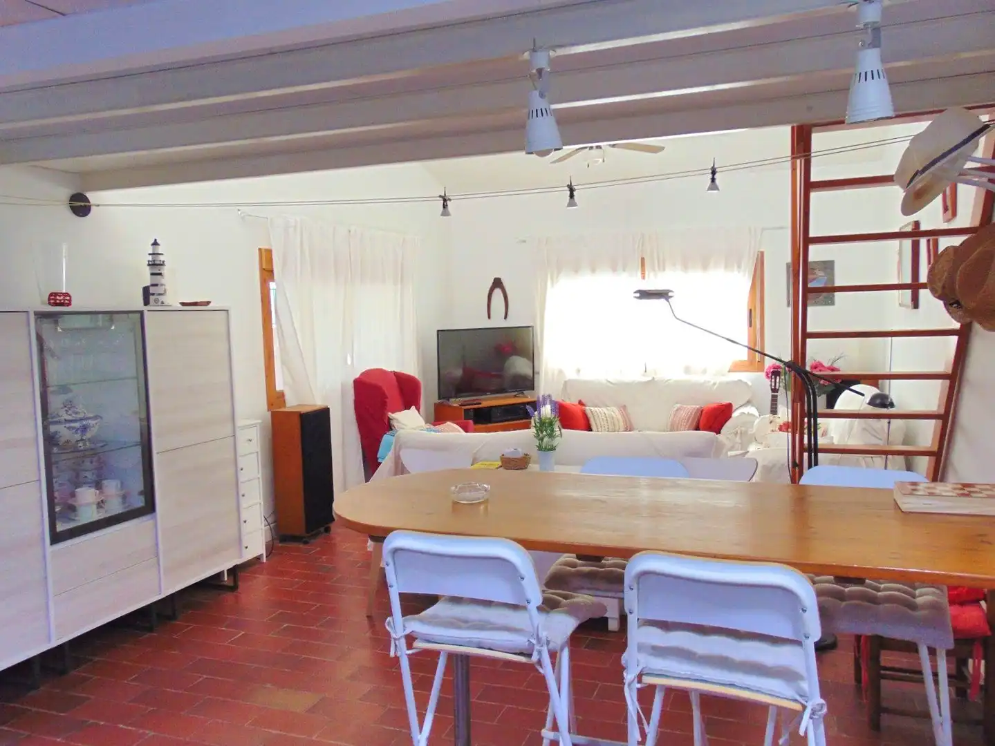 Sala d'estar de Casa adosada en venda en San Pedro del Pinatar amb Aire condicionat, Calefacció i Jardí privat