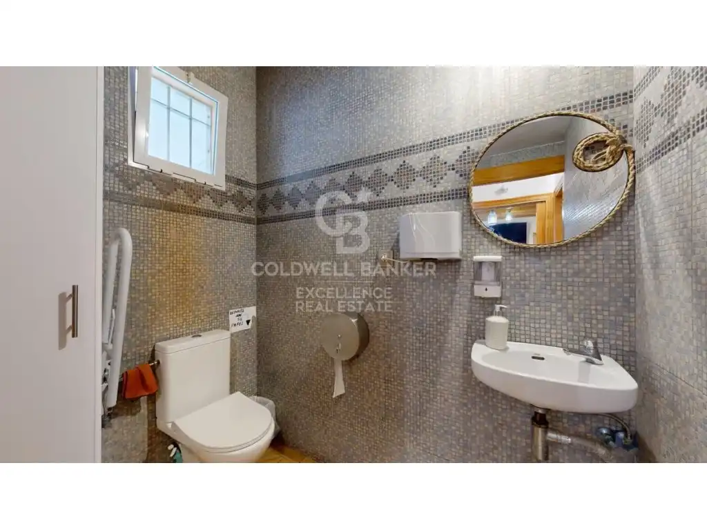 Baño de Local en venta en Oliva