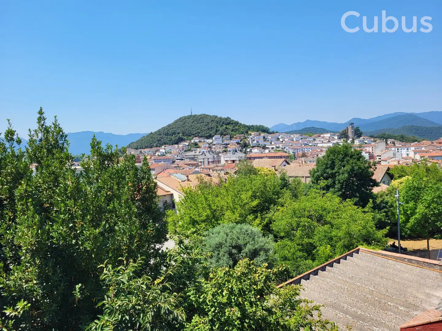 Exterior view of Flat for sale in Olot  with Terrace and Balcony