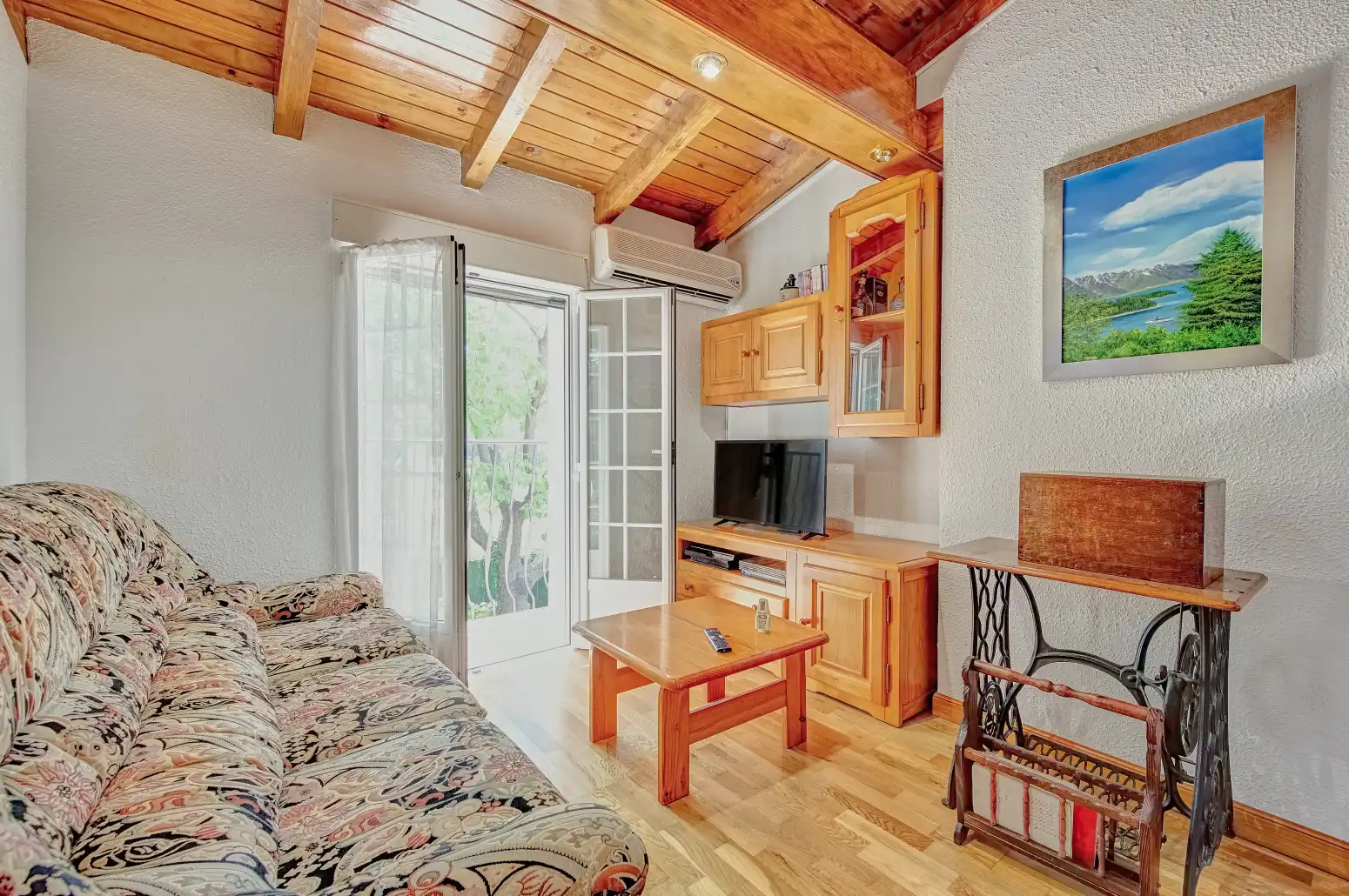 Wohnzimmer von Haus oder Chalet zum Verkauf in Aranguren mit Klimaanlage, Heizung und Privatgarten