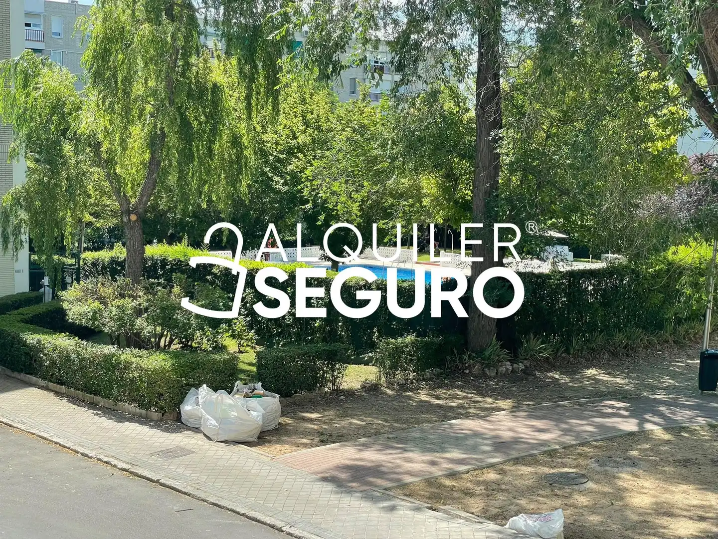 Aparcament de Pis de lloguer en Madrid amb Aire condicionat, Calefacció i Terrassa