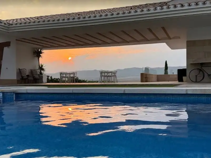 Detached house with pool for sale in Calle del Vino 1, imagen 6