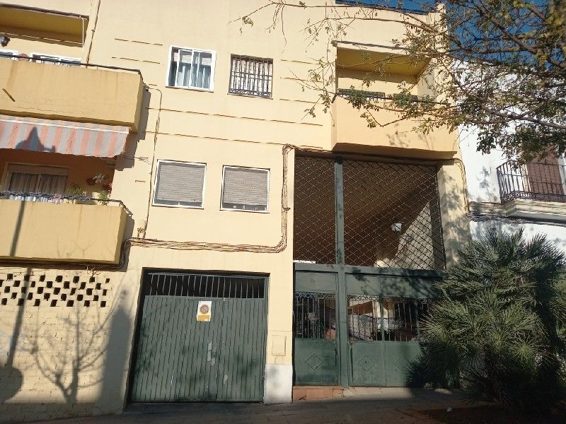 Vista exterior de Pis en venda en Alcalá de Guadaira