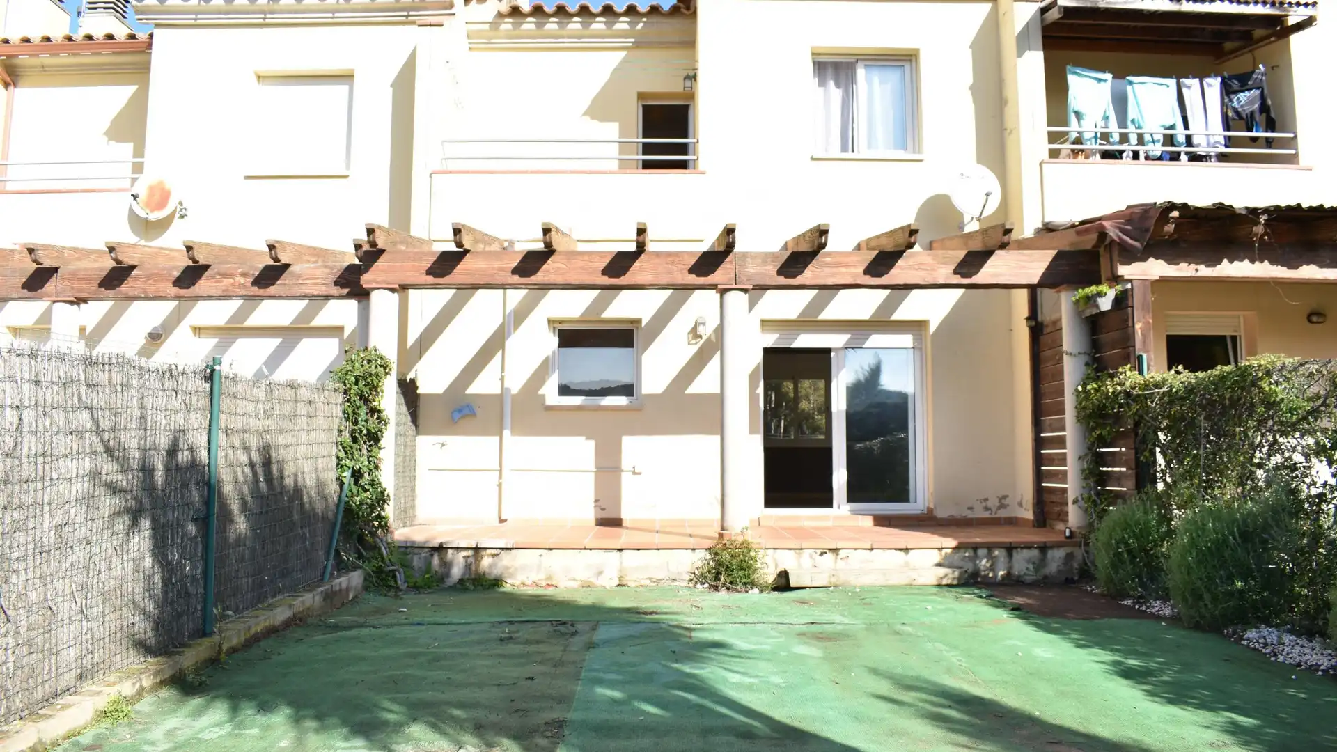 Jardí de Casa o xalet en venda en L'Escala amb Aire condicionat, Jardí privat i Terrassa