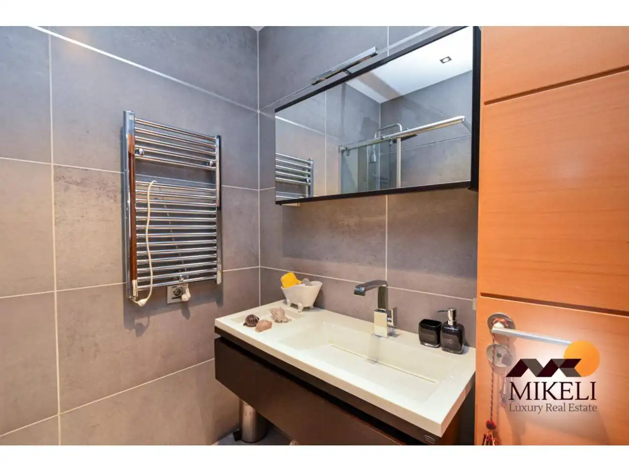 Baño de Piso de alquiler en Santander con Aire acondicionado, Amueblado y Balcón