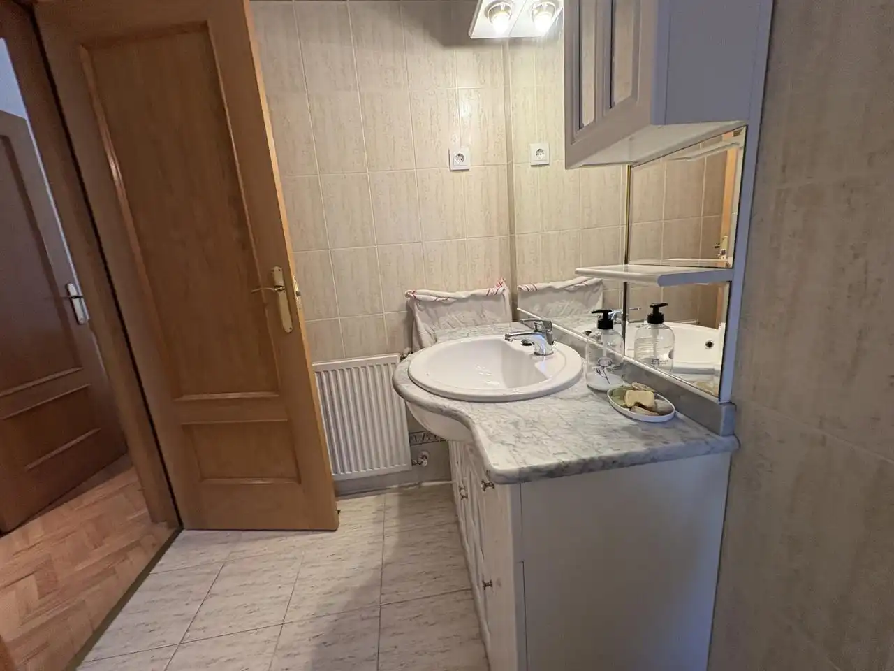 Wohnung zur Miete in Calle Ramón María del Valle Inclán, Espartales