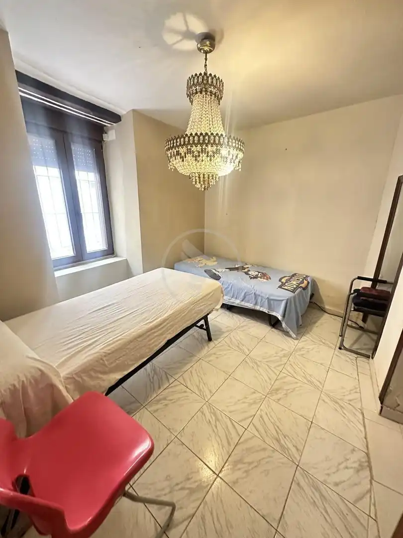 Habitación de Casa o chalet en venta en Centro ciudad