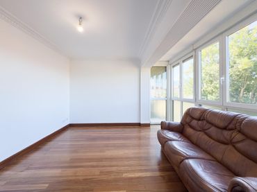 Piso con balcón en venta en Calle DARIO DE REGOYOS 1