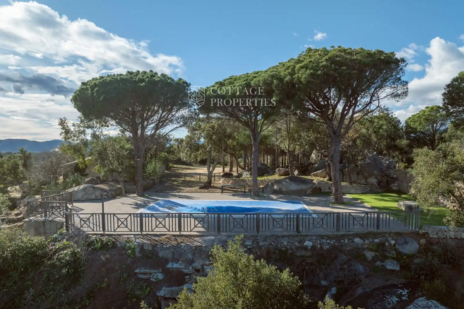 Country homes for sale in Capmany