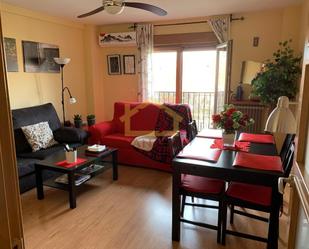 Living room of Flat to rent in Salamanca Capital  with Air Conditioner and Balcony