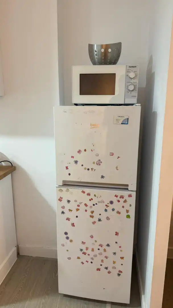 Cuina de Apartament de lloguer en Alicante / Alacant amb Aire condicionat, Piscina i Moblat