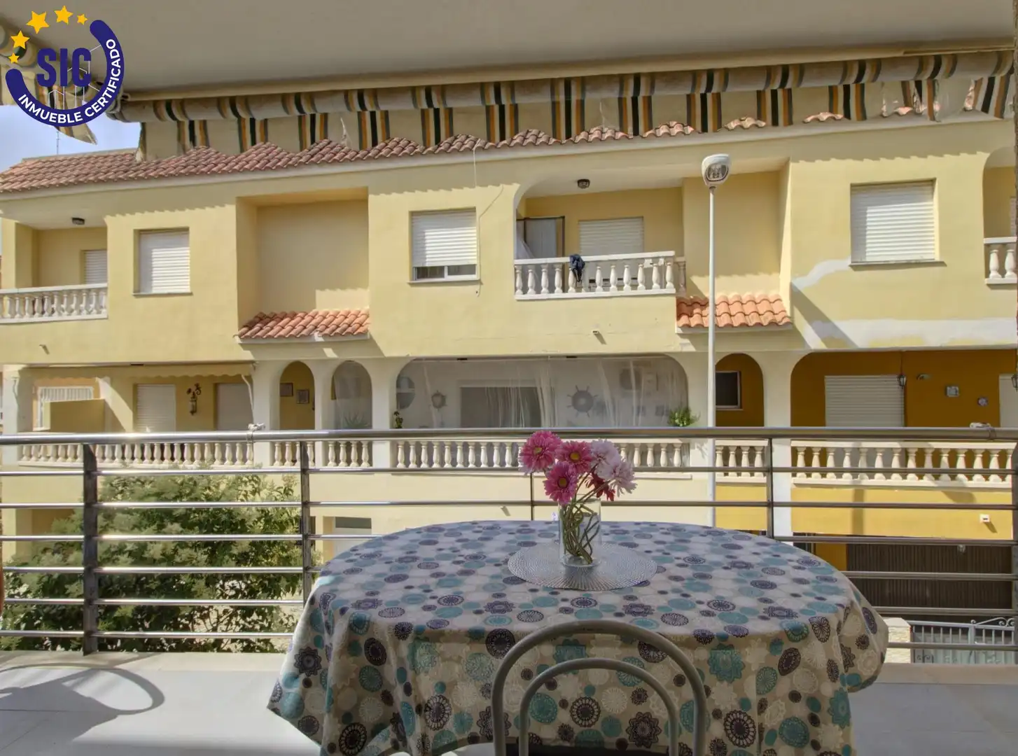 Vista exterior de Casa adosada en venta en Chilches / Xilxes con Jardín privado, Terraza y Amueblado