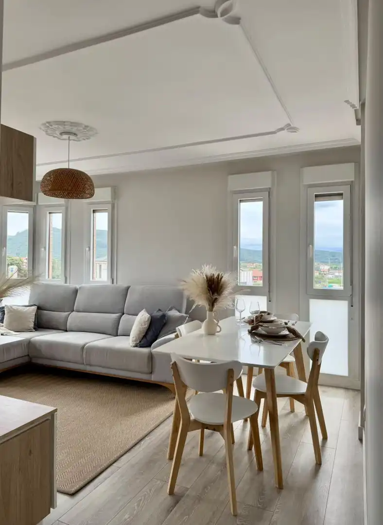 Sala de estar de Piso en venta en Noja con Calefacción y Terraza
