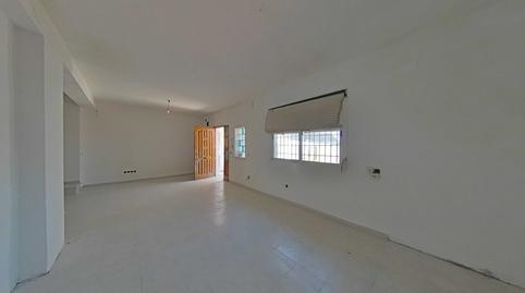 Foto 2 de Casa adosada en venta en Blas Infante, Villanueva del Río y Minas, Sevilla